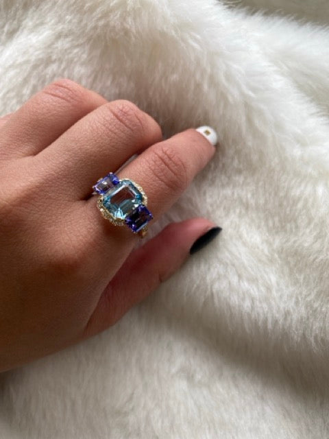 Gossip Three-Stone Cocktail Ring